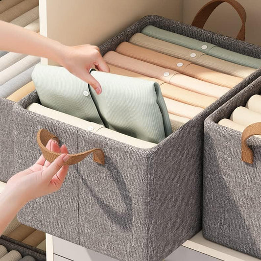 UM - Clothing Wardrobe Organizer with Metal Frame – Rectangular Fabric Storage Basket with Handles, Ideal for Clothes, Pants, Jeans, and Sweaters – Single Pack